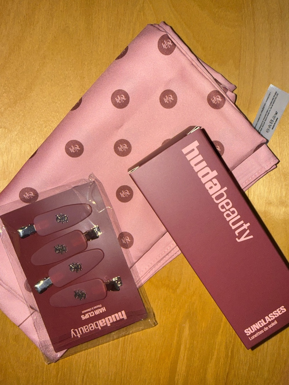 Huda Beauty Set